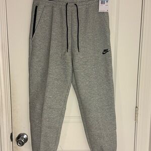Nike Sportswear Tech Fleece Grey Pants